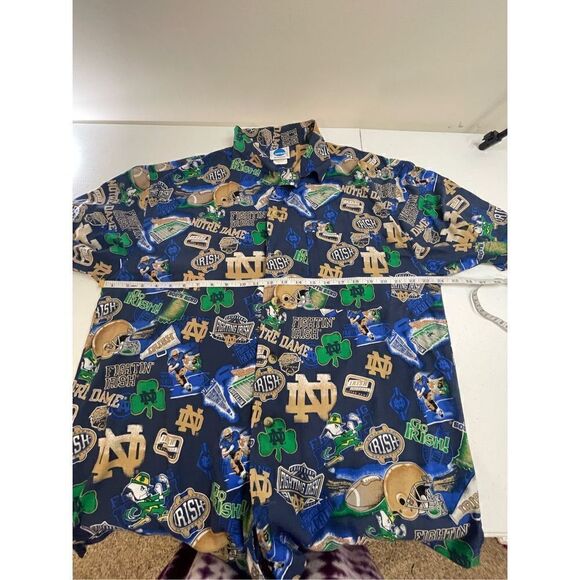 Men’s Notre Dame short sleeve button up and hat Large - Picture 3 of 9